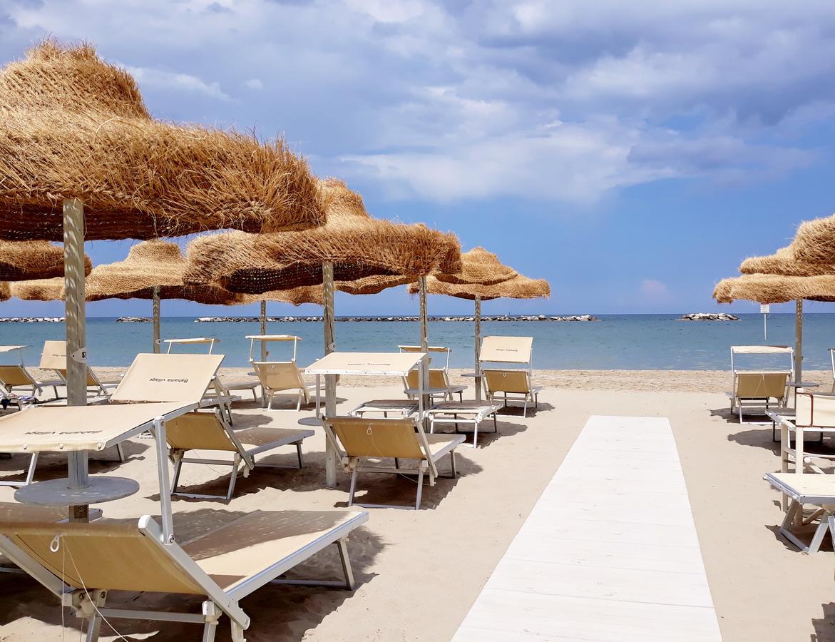 Hotel Costaverde 체제나티코 외부 사진