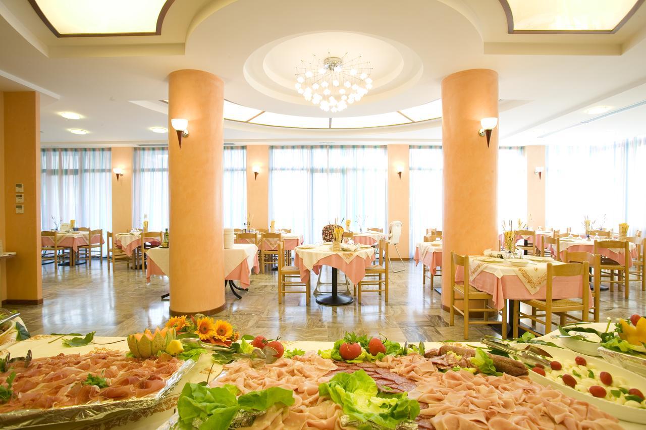 Hotel Costaverde 체제나티코 외부 사진